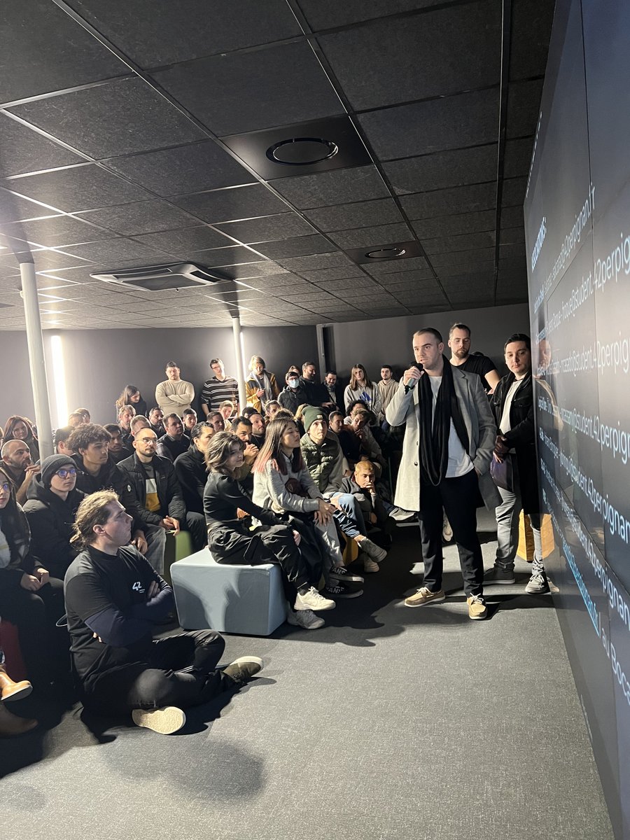 42Perpignan's tweet image. Le stress monte avant la rentrée ce mercredi....
🥲Premier Check In de 2023
🐬Photos pour les 160 cartes étudiants
🧠Réunion de pré rentrée avec tous les students...
Kick Off is coming !! #42perpignan #borntocode
Passez les jeux et rejoignez nous admissions.42perpignan.fr
