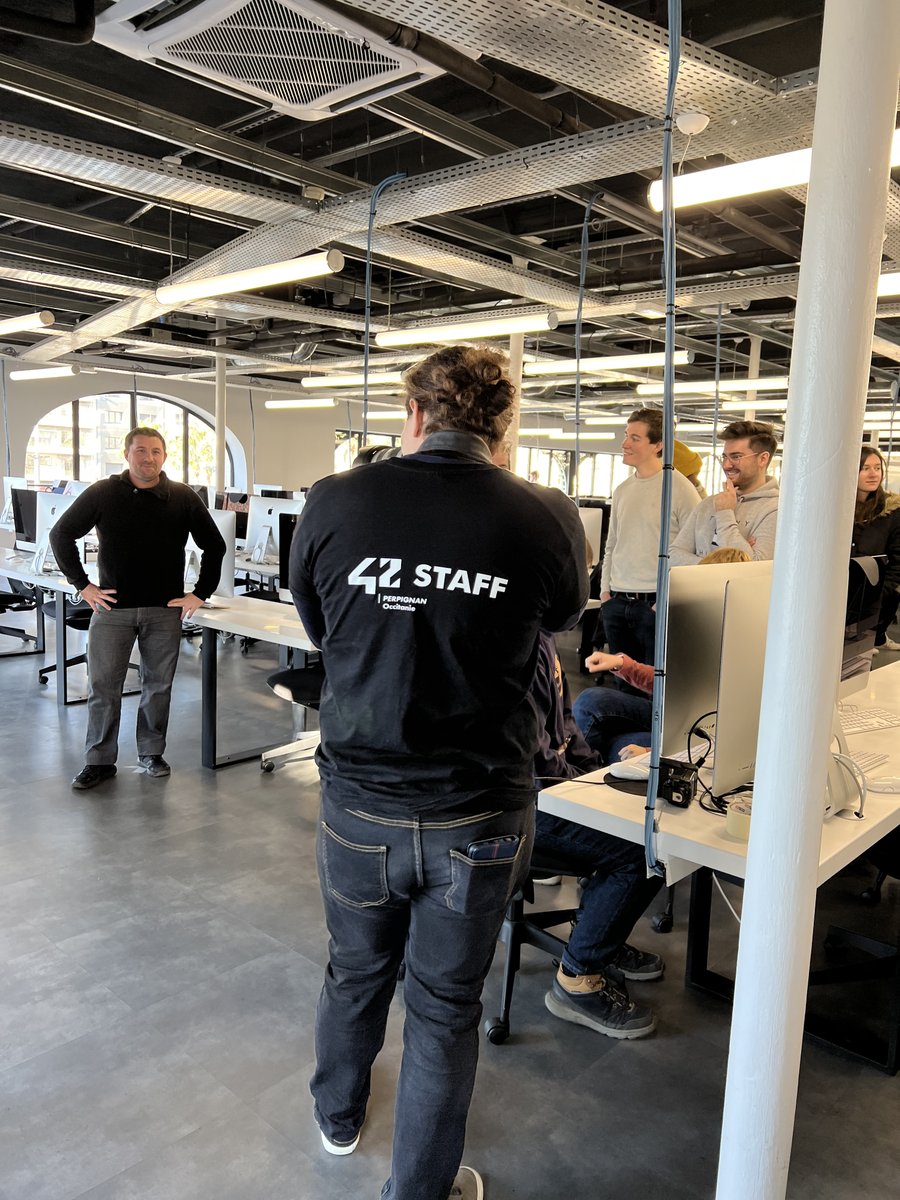42Perpignan's tweet image. Le stress monte avant la rentrée ce mercredi....
🥲Premier Check In de 2023
🐬Photos pour les 160 cartes étudiants
🧠Réunion de pré rentrée avec tous les students...
Kick Off is coming !! #42perpignan #borntocode
Passez les jeux et rejoignez nous admissions.42perpignan.fr