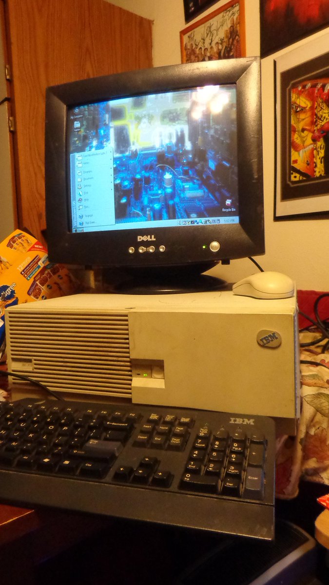 Tek_Ninja_Kevin shares "100mhz 486 Standerd SVGA 16mb Windows 95" redd.it/10p4yod