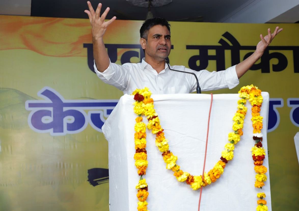 SandeepPathak04's tweet image. एक मौक़ा केजरीवाल को …
@ कुरुक्षेत्र