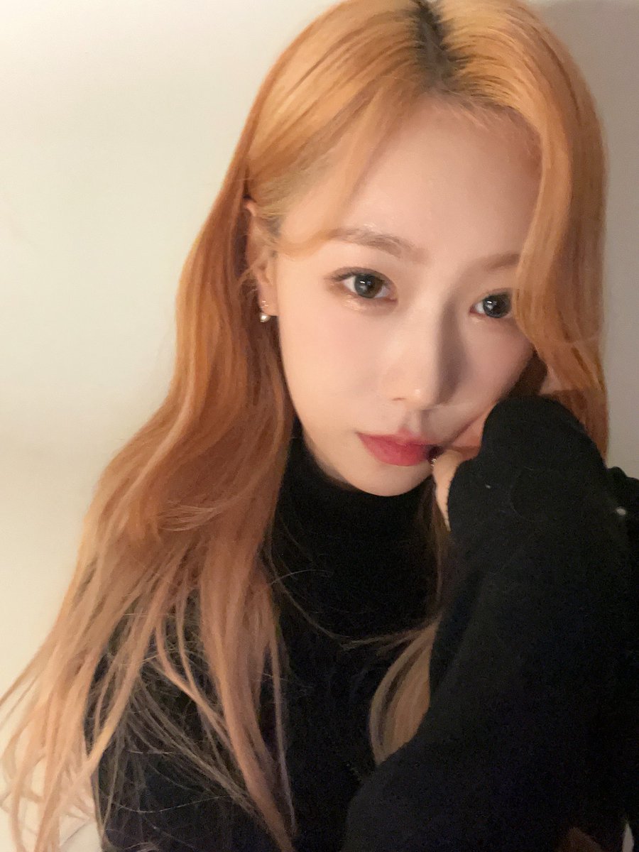 hndmsg's tweet image. &amp;gt; i came to see you 
&amp;gt; i drank warm citron tea on my way 
&amp;gt; 🐱 shared these photos