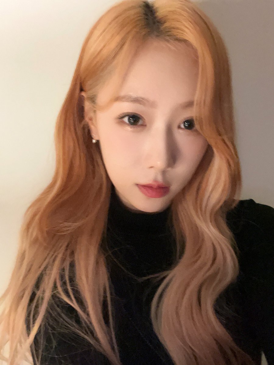 hndmsg's tweet image. &amp;gt; i came to see you 
&amp;gt; i drank warm citron tea on my way 
&amp;gt; 🐱 shared these photos