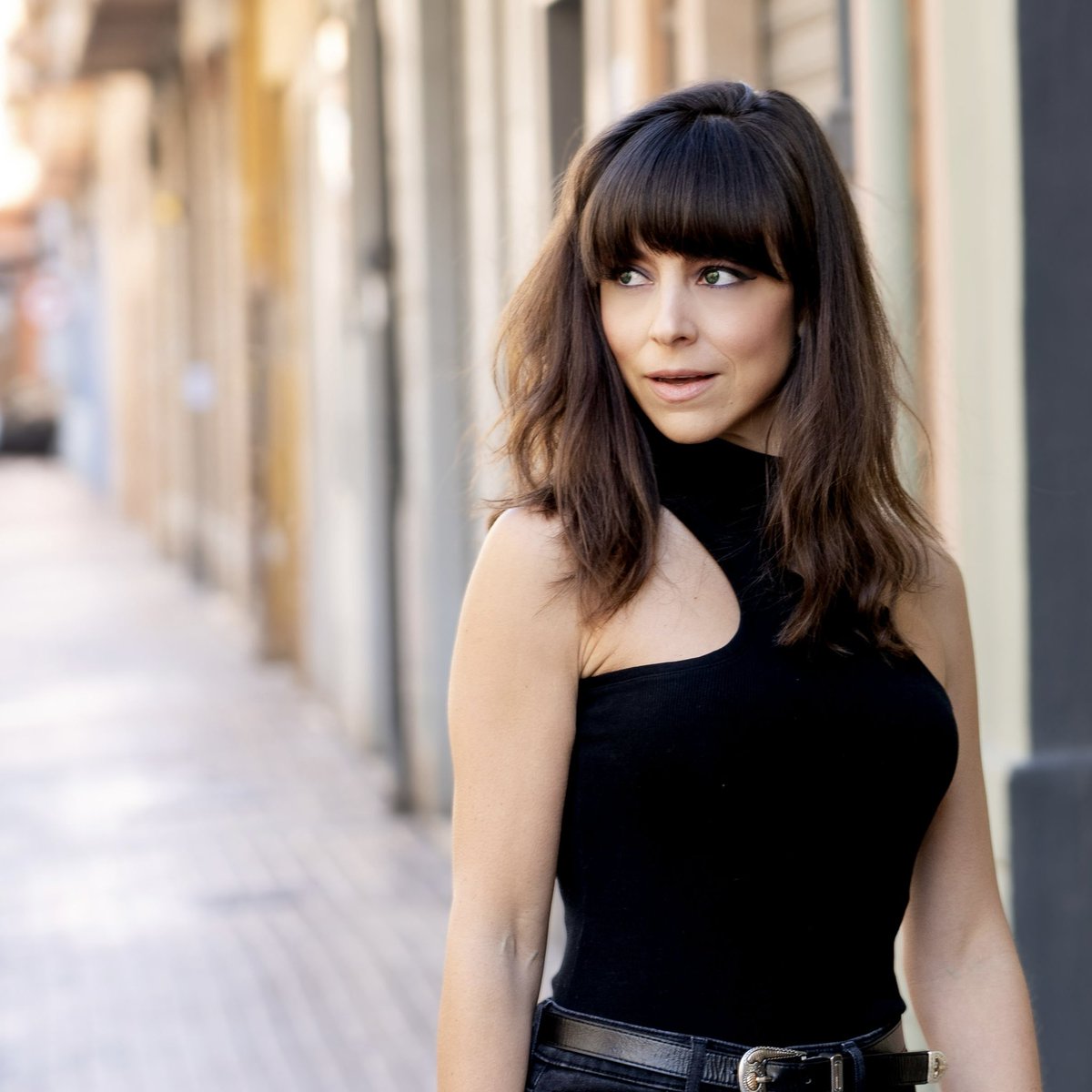 corinnesoprano's tweet photo. Here’s a sneak peek into my latest photo shoot with @Heather_E_Media, inspired by the passionate and fun vibes of València. More to come soon!! 
💃🏻🖤💋 https://t.co/SVx0WOqXyv