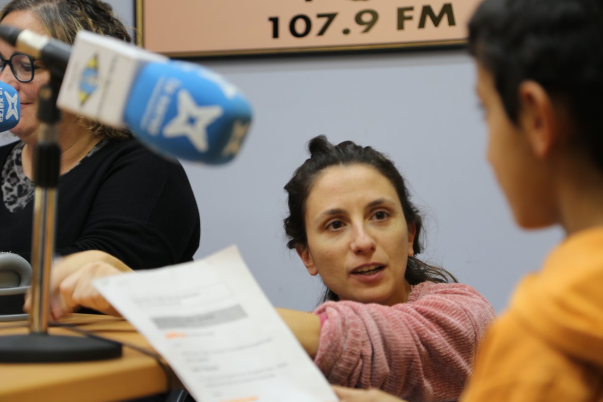 Tens experiència en l'àmbit de l'educació, la ràdio i la comunicació transformadora? Obrim #ofertafeina #ofertalaboral

Si sintonitzes amb les criatures, t'apassiona l'escola i et sents com a casa a la ràdio, t'estem buscant! 🎙️🌱🎧✨

Tota la info a ja.cat/m6UpA