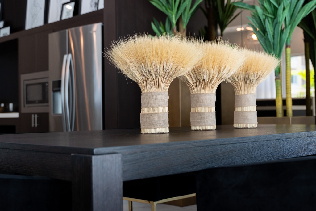 LiveResia's tweet photo. Enjoy beautifully crafted amenity spaces designed with your style and comfort in mind. https://t.co/M4GzRvGRVR