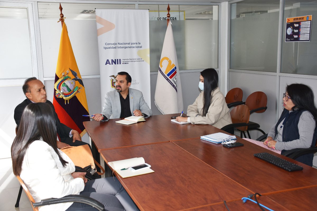 CN_Igualdad's tweet photo. 🤝🏼| Abordamos los temas relacionados a la protección especial, como parte de las atribuciones que lleva a cabo @InclusionEc, para articular acciones, jornadas de capacitación y así afianzar capacidades y conocimientos frente al tema. 

#ProtegemosTusDerechos https://t.co/xkFqzGzPuX
