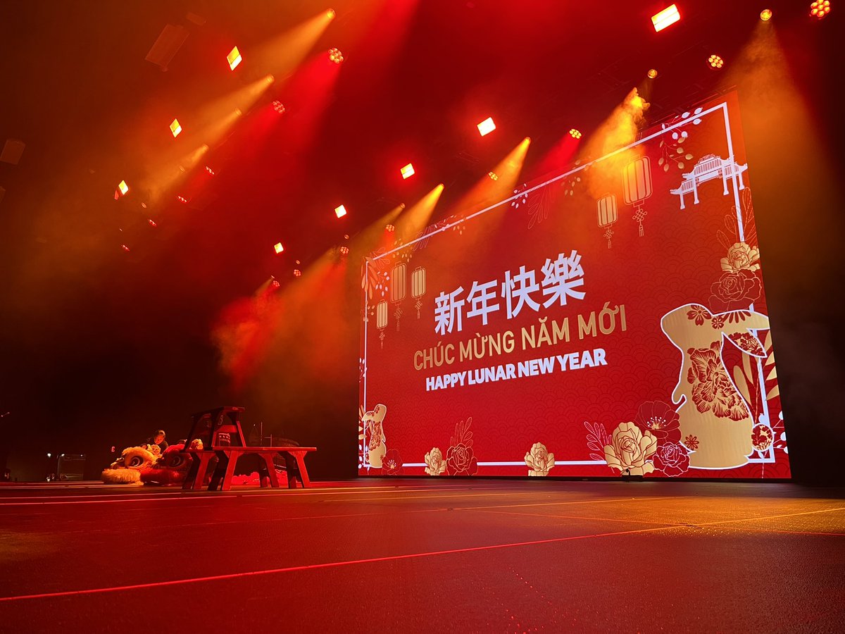 Tweetyclarke's tweet photo. Exceptionally busy night tonight at work . Celebrating Lunar New Year at the Hard Rock https://t.co/QE1D1cJpvN