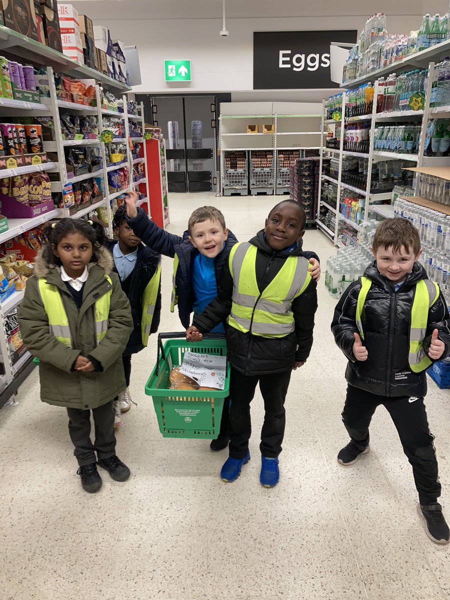 ibroxprimary's tweet photo. First day walking to Asda this year to do all our buying forTutti Fruiti Tuesday #Excited #Shadowfun #ASDA #HWB #TFT #FirstTFTof2023 ππππππ https://t.co/bHK6rNWv4c