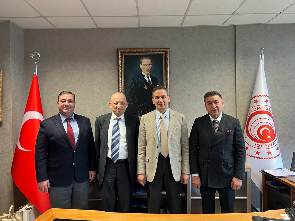 DGkurumsal's tweet photo. İstanbul Gümrük ve Dış Ticaret Bölge Müdürlüğü'ne atanan Sayın Bölge Müdürümüz Hayrettin Yıldırım'ı İhracatçılar Birliği İHBİR Başkanı Sayın Kazım TAYCI ile birlikte ziyaret ettik.
#DemirGroup #hizmet #gümrük #lojistik #sigorta #dışticaret #DemirlerGümrük #DemirGlobal #DG https://t.co/zmBtkKqHGK