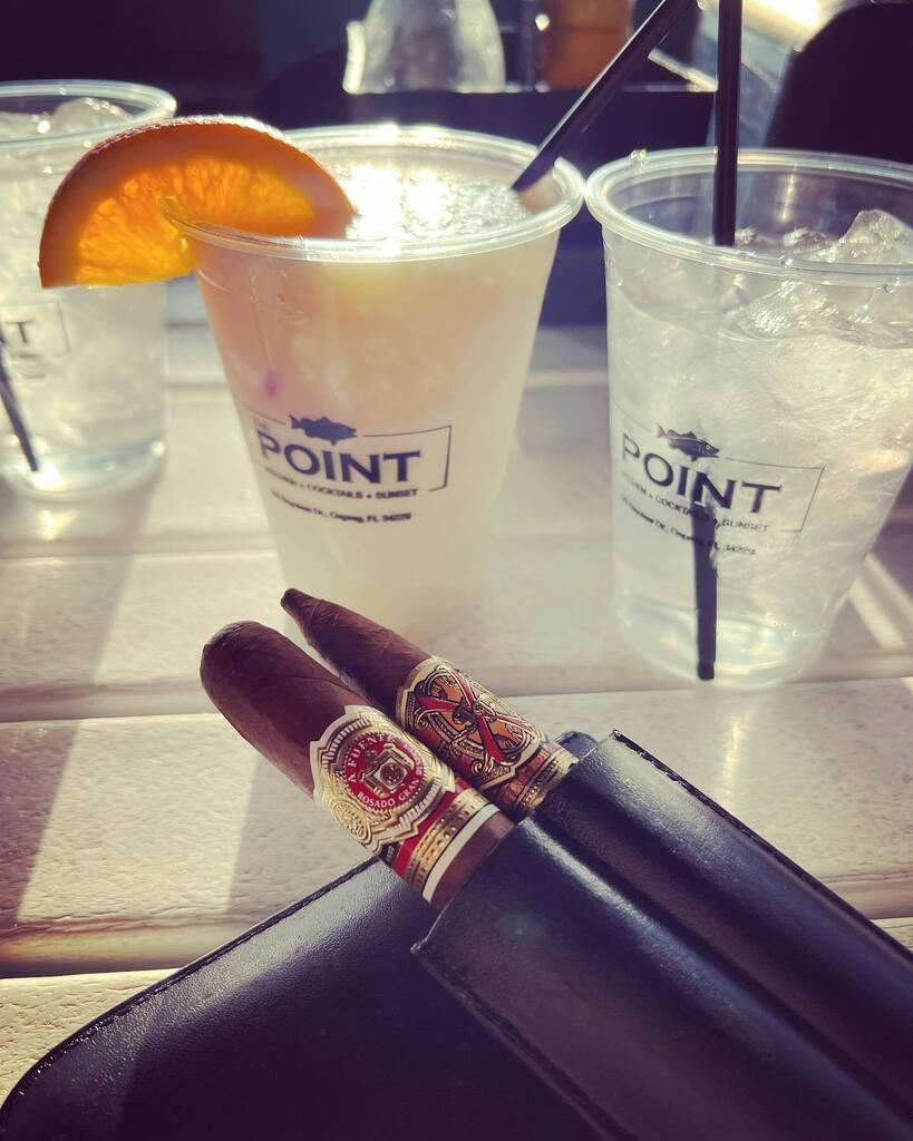 Sundowners and a good cigar.  Visited Evie’s Spanish Point. 

#eviesspanishpoint #ospreyflorida #pinacolada #arturofuente #opusx #fuente #onlyfuenteisfuente #cigarsofinstagram #cigarphotos #tikibar instagr.am/p/CoCxVH3uOKe/