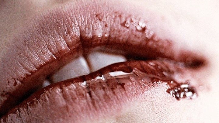 gyllendano's tweet photo. antiviral (2012) - dir. brandon cronenberg https://t.co/LWZeuCjuxh