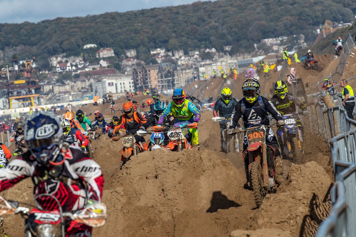 With just 235 days to go until this years event. Have you got your rider entry sorted?

Sign up to compete in the 40th anniversary here ⬇️
rhlactivities.com/events/weston-…

#WBR #WBR23 #WBR40th #WestonBeachRace #BeachRace #SandRace #Dirtbikes #Event #Motorsport #Festival #RHLActivities