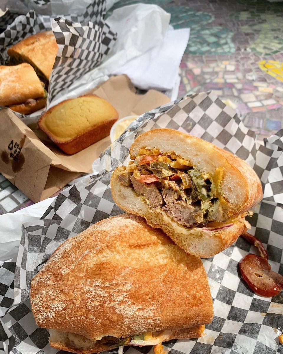 eatingyyz's tweet photo. How about eeeating a #sandwich made with brisket, roasted onions, peppers, poblano, marinated onions, banana, pepper, chipotle mayo, and hickory stix? Doesn't that sound dam delicious?! ๐
โน๏ธ #DamSandwiches
๐ 363A Oakwood Ave, York
#torontosandwich #oakwoodvillage #eatingyyz https://t.co/VTosKubKe0
