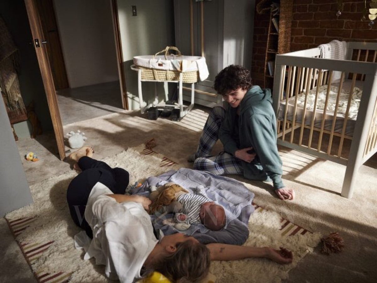 vanessaknation's tweet photo. New Vanessa Kirby and Zen McGrath stills from The Son. https://t.co/atLq3klzDq