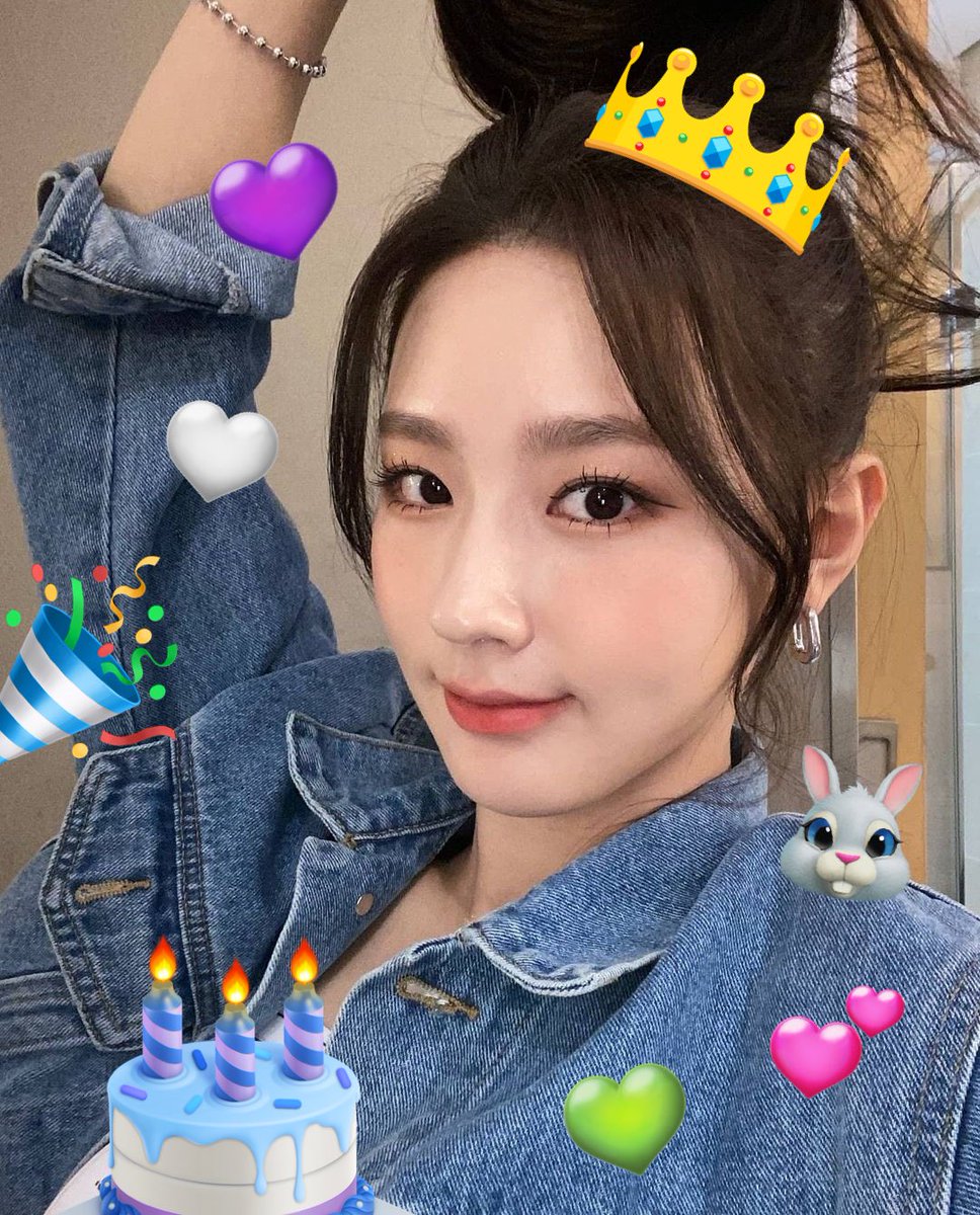 from_nvv's tweet photo. 생일추카해 미여나아 😳💚💚💚💚 행복한 하루 보내길 바라 늘 고맙구 사랑해 ❤️❤️❤️

#존재가_프린세스_미연_탄신일 https://t.co/2UDNzvK50q