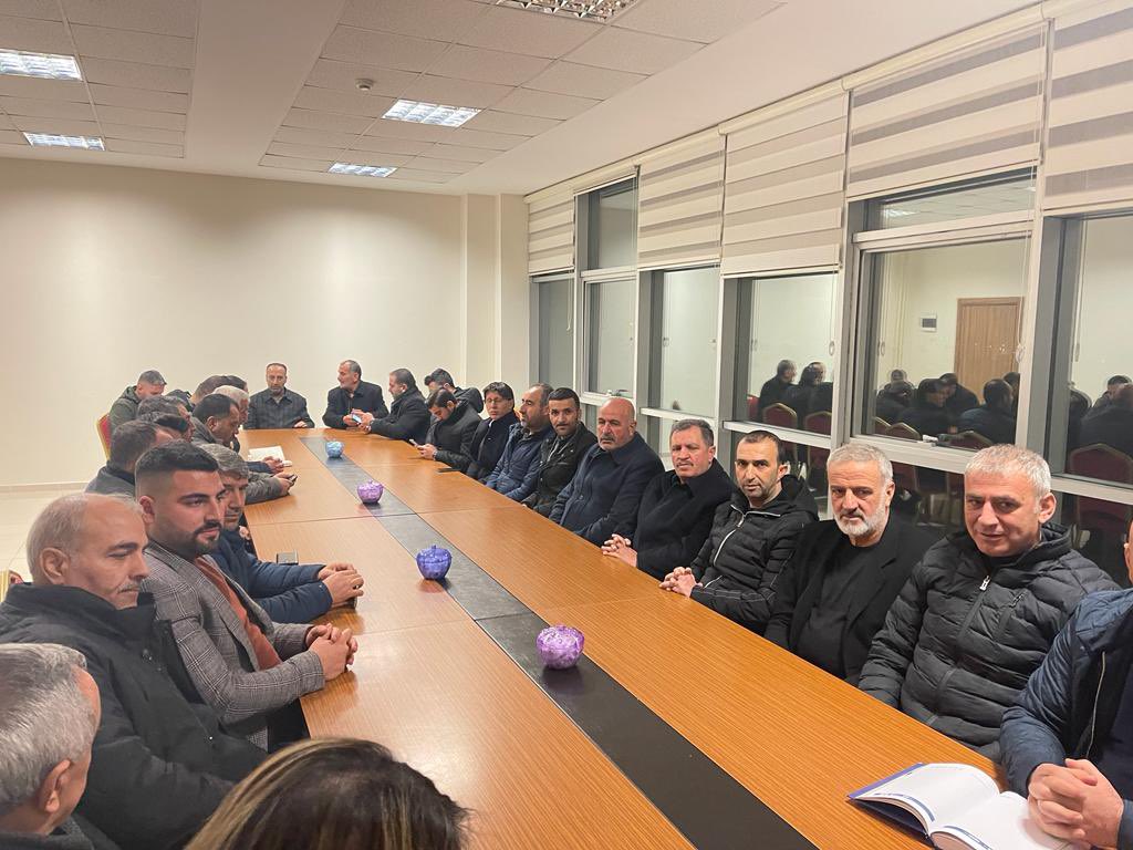 Haftalık Olağan İl Yönetim Kurulu Toplantımızı gerçekleştirdik. 

Gündemdeki konularla ilgili istişarelerde bulunduk.

Toplantımız hayırlara vesile olsun.