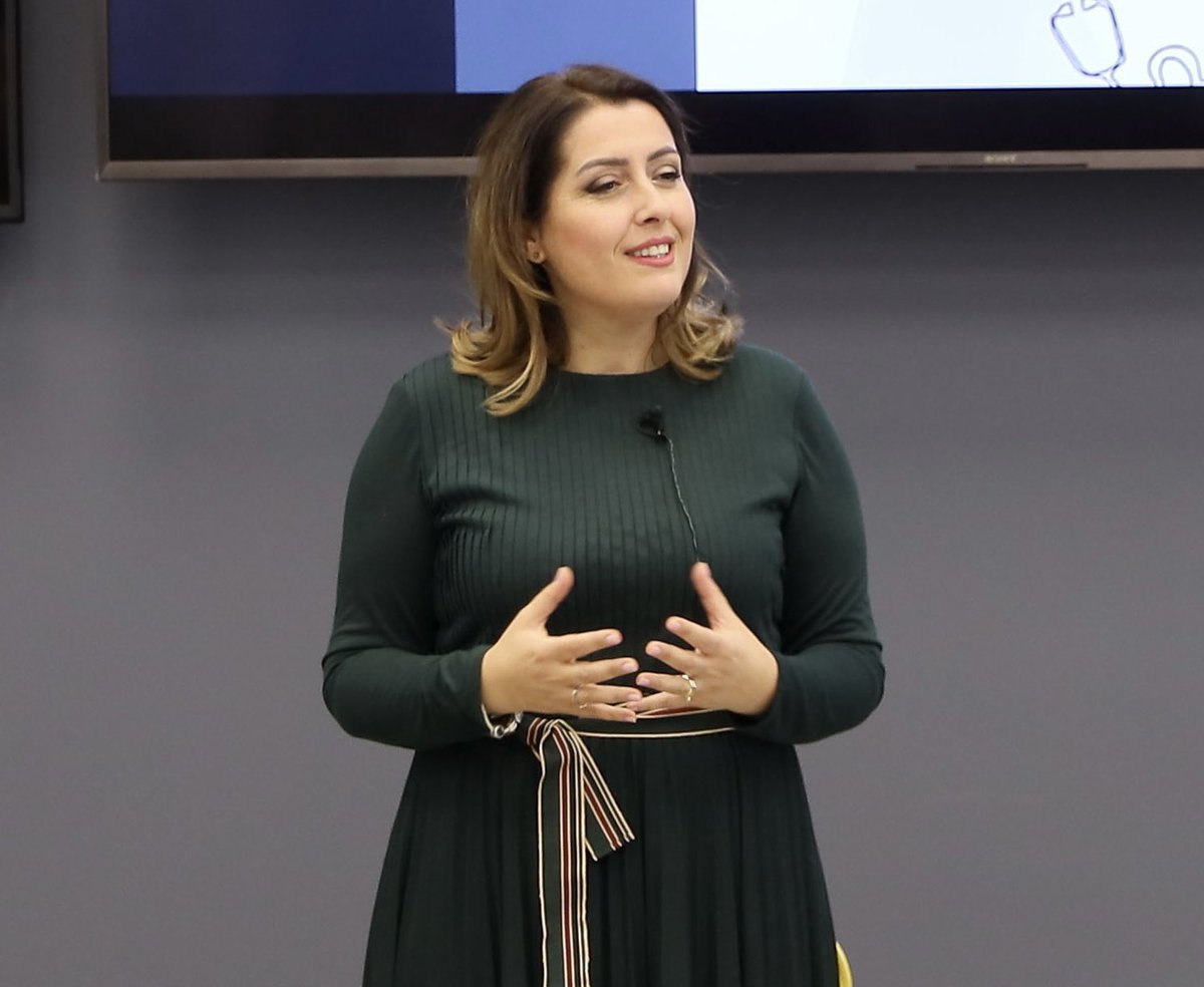 GManastirliu's tweet image. 👩🏻‍⚕️ 🧑‍⚕️ #InfermierëPërShqipërinë

Me kënaqësi mirëprita infermierët e rinj, pjesë e skuadrës prej 9️⃣5️⃣0️⃣ infermierësh të punësuar në sistemin shëndetësor publik nga qendrat e kujdesit parësor, në spitalet e vendit nga veriu në jug.

#Bashkë për #ShëndetësinëQëDuam