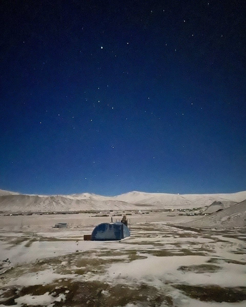 ✨ and ❄️ on a 🌖 lit night.  #Hanle #Ladakh #nightsky #snow