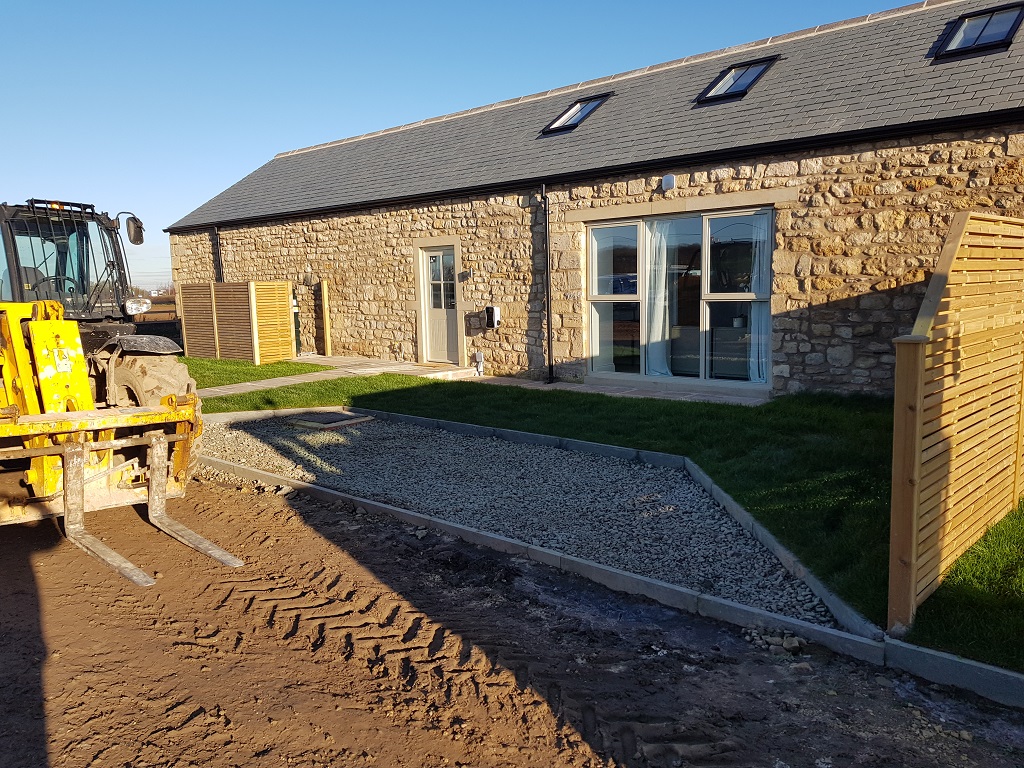 tdjaggerltd's tweet photo. Conversion of barns to form six houses at Windy Bank Farm, Pickburn, Doncaster
https://t.co/yMkTza6xFr https://t.co/r5s4Cpvcjr