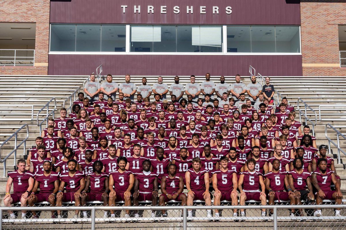Aaronbarnwell44's tweet photo. #AGTG Blessed to receive my 2nd offer from Bethel College!! @CoachStokesBC @KHSRoosFootball https://t.co/edmcUMytMC