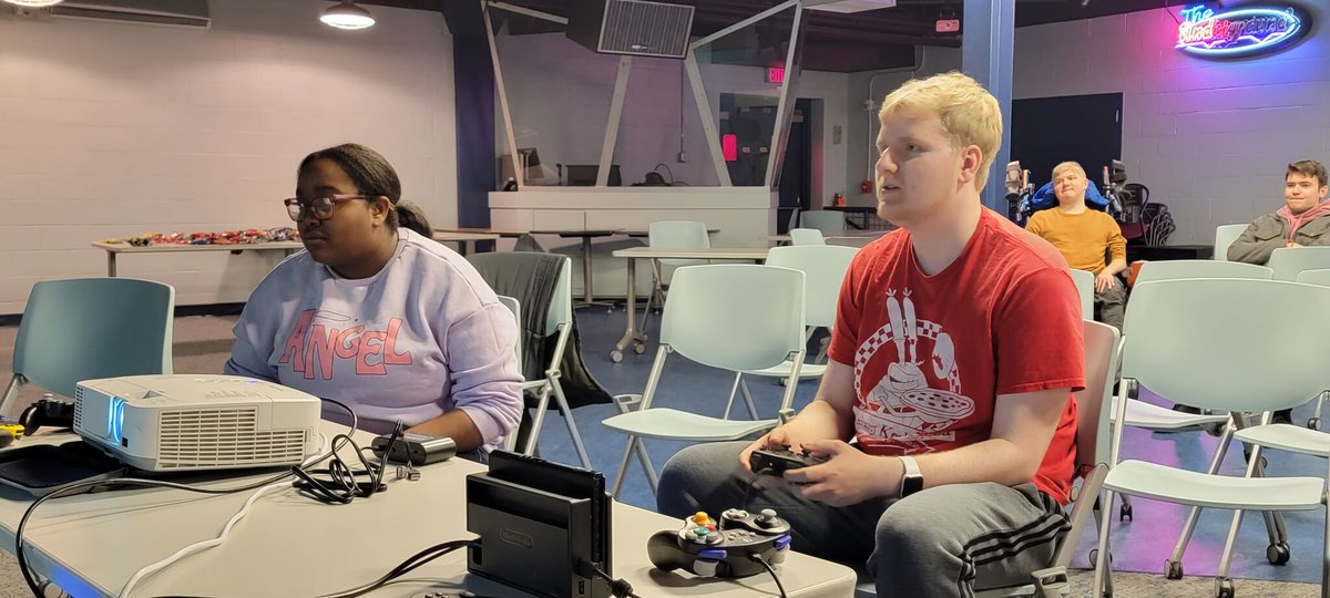 LVC's tweet photo. A few fun photos from the Super Smash Bros. tournament hosted by ResLife earlier this month! #GoLVC https://t.co/NcisQx0gVr