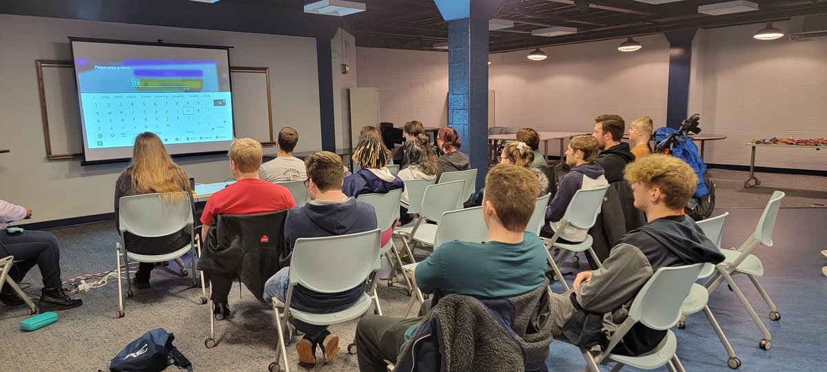 LVC's tweet photo. A few fun photos from the Super Smash Bros. tournament hosted by ResLife earlier this month! #GoLVC https://t.co/NcisQx0gVr