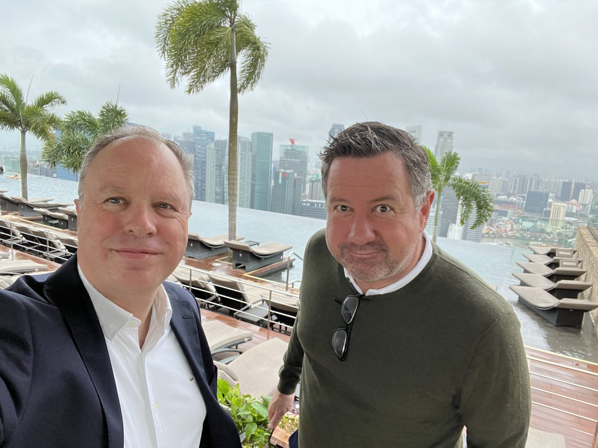 RuudWJanssen's tweet photo. Strategy work in progress with team @marinabaysands - watch this space - #DESIGNtoCHANGE #EventCanvas #HORIZONSofCHANGE https://t.co/bnQ4yQzOOc