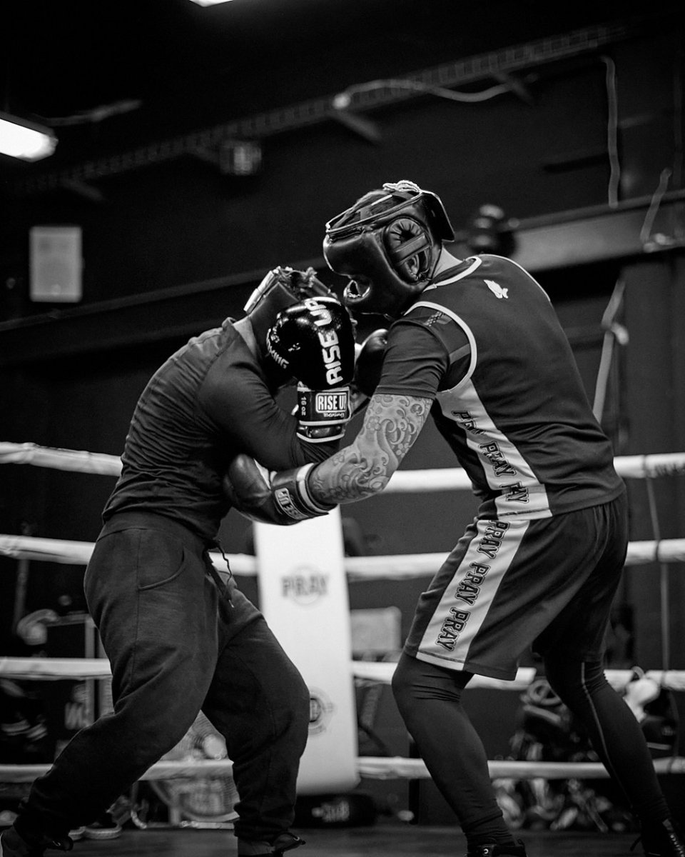 EntrenaBCN's tweet photo. ❤️ Boxing
📸 @onlybwboxing
#healthandfitness #boxeo #traininghard #boxa #actividadfisica #animalflow #conditioningtraining #getstronger #boxacatalunya #Federaciocatalanadeboxa https://t.co/sSVX4LMJCR