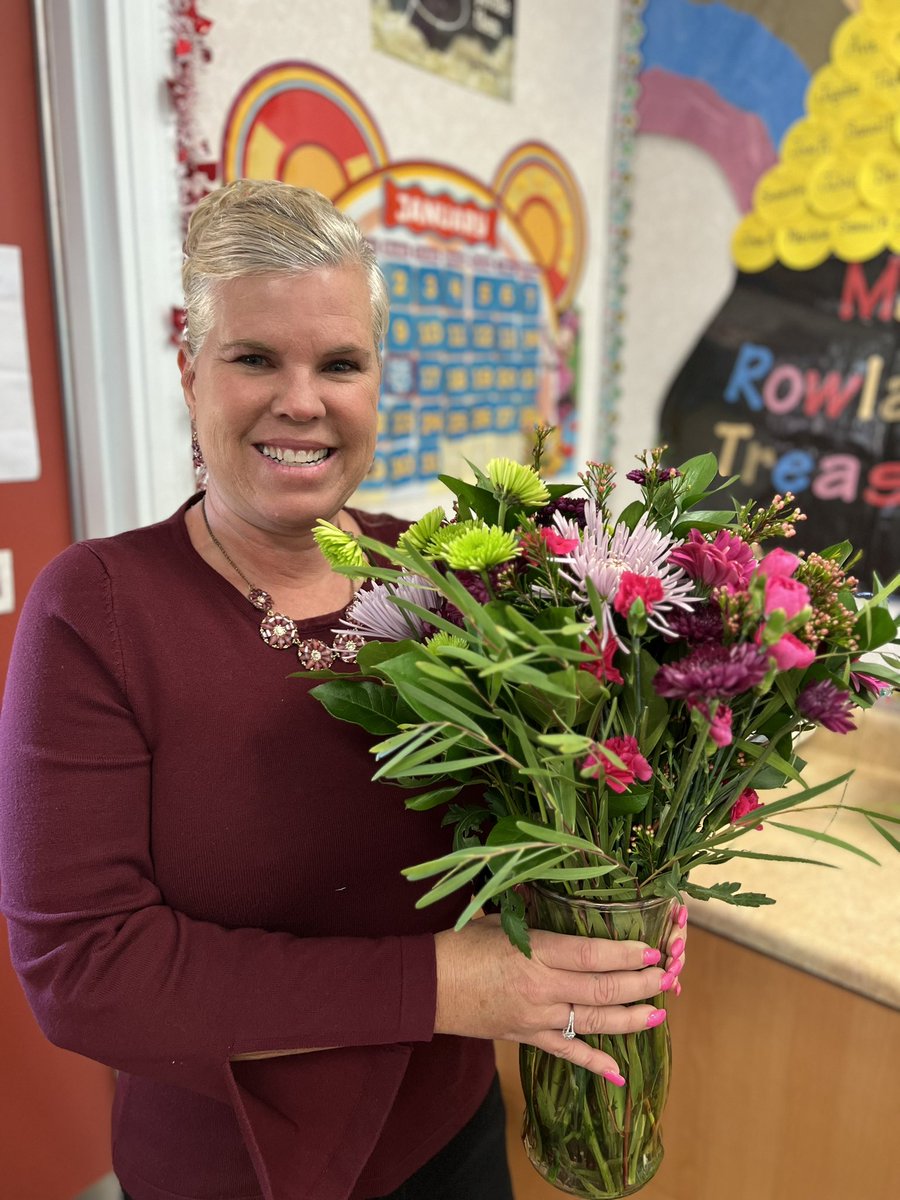PrincipalLaurel's tweet photo. Congratulations to Laurel Elementary’s Teacher of the Year, Mrs.Shauna Rowland!  Shauna is an accomplished educator who gives her all in her classroom and supporting our entire school community.  Congratulations, Mrs. Rowland!!!! #ouesdpride #laurelleopards https://t.co/rclH1RTiis