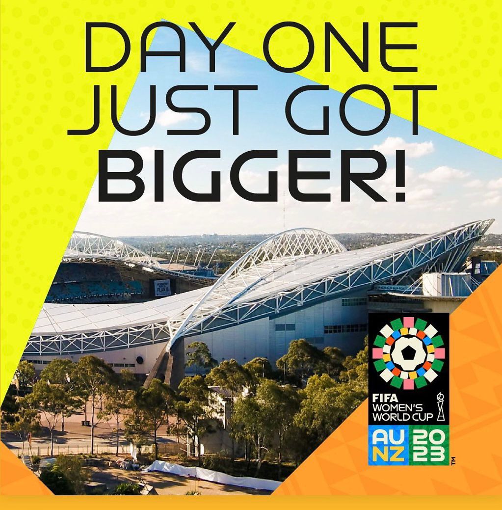 SteveLBond's tweet photo. On a personal level, what a bonus for the game to be between my new home, and the home of my grandparents and Mum 🇮🇪 v 🇦🇺 #Splitloyalties #FWWC https://t.co/F2TaflMLur