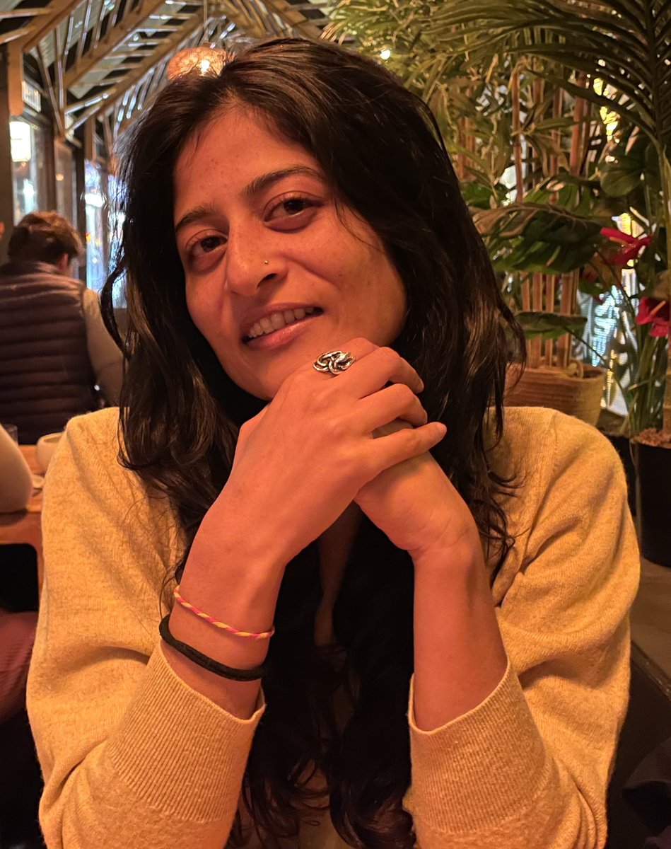 UnionDocs's tweet photo. So happy to announce that @neenpathak is coming back for a second round of the Pod-Pod! A lucky group indeed ☘️

Pod-Pod is a 3 month #audio #residency for podcasters who will receive feedback and mentorship from Neena &amp; our partners @gildedaudio

https://t.co/yNO3fB8ZXN https://t.co/dl3dUGVp5V