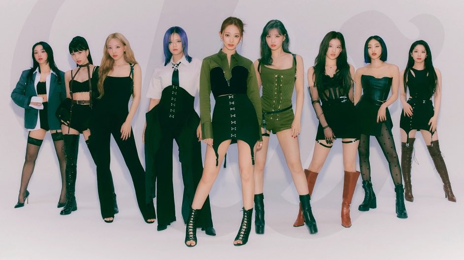 PopBase's tweet photo. Only K-Pop female acts to earn multiple entries on the Billboard Hot 100:

• BLACKPINK
• Lisa
• CL
• NewJeans
• TWICE https://t.co/G4AYu8uP4S