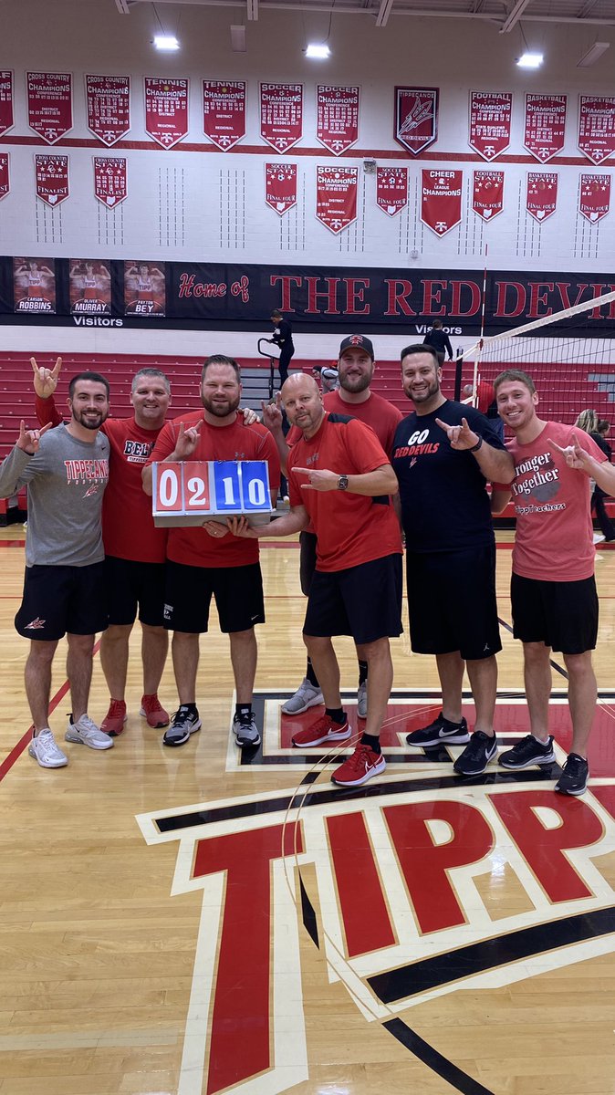 Congratulations to the teachers team for winning the Boys Volleyball Tournament this past Saturday night!!!