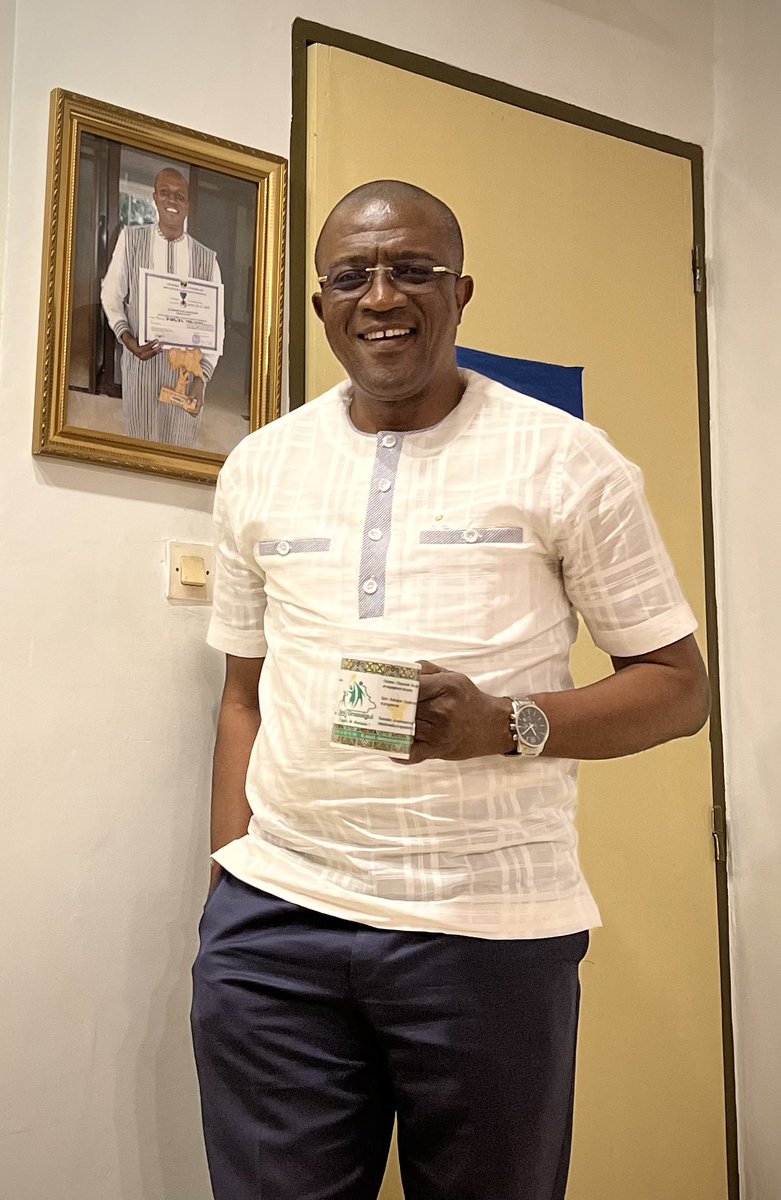 dmounian's tweet photo. Bonne semaine avec 7 citation : Les plus belles choses du monde ne peuvent être vues ou même touchées. Elles sont ressenties avec le cœur. #Hellen_Keller @AkpadjiAlain @CecileZ9 @SophieCarama @kabore8saidou @MohamedFall @fatima_bocoum @rouamba_olivia @coris_holding @Idrissanassa https://t.co/9nGdqfiMBA