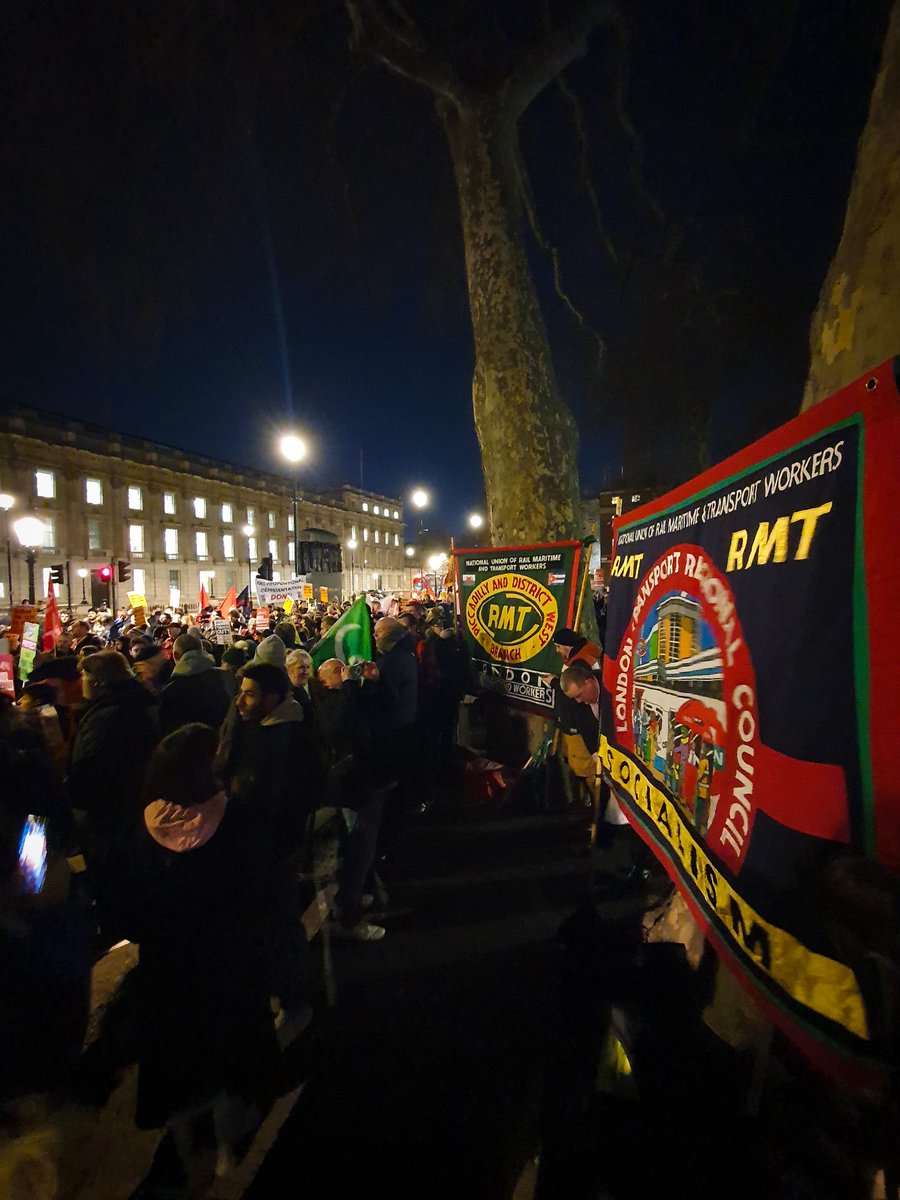 Proud to have attended tonight's #EnoughlsEnough #KillTheBill protest opposite Downing Street. ✊️

Big up to all speakers including <a href="/DaveWardGS/">Dave Ward</a> <a href="/zarahsultana/">Zarah Sultana MP</a> <a href="/MattFoot2/">Matt Foot</a> and
<a href="/KaptainSam/">Sam 🇵🇸🇨🇺🏳️‍🌈🚩</a>, and #solidarity to all striking workers.

Tories? Fuck 'em.
