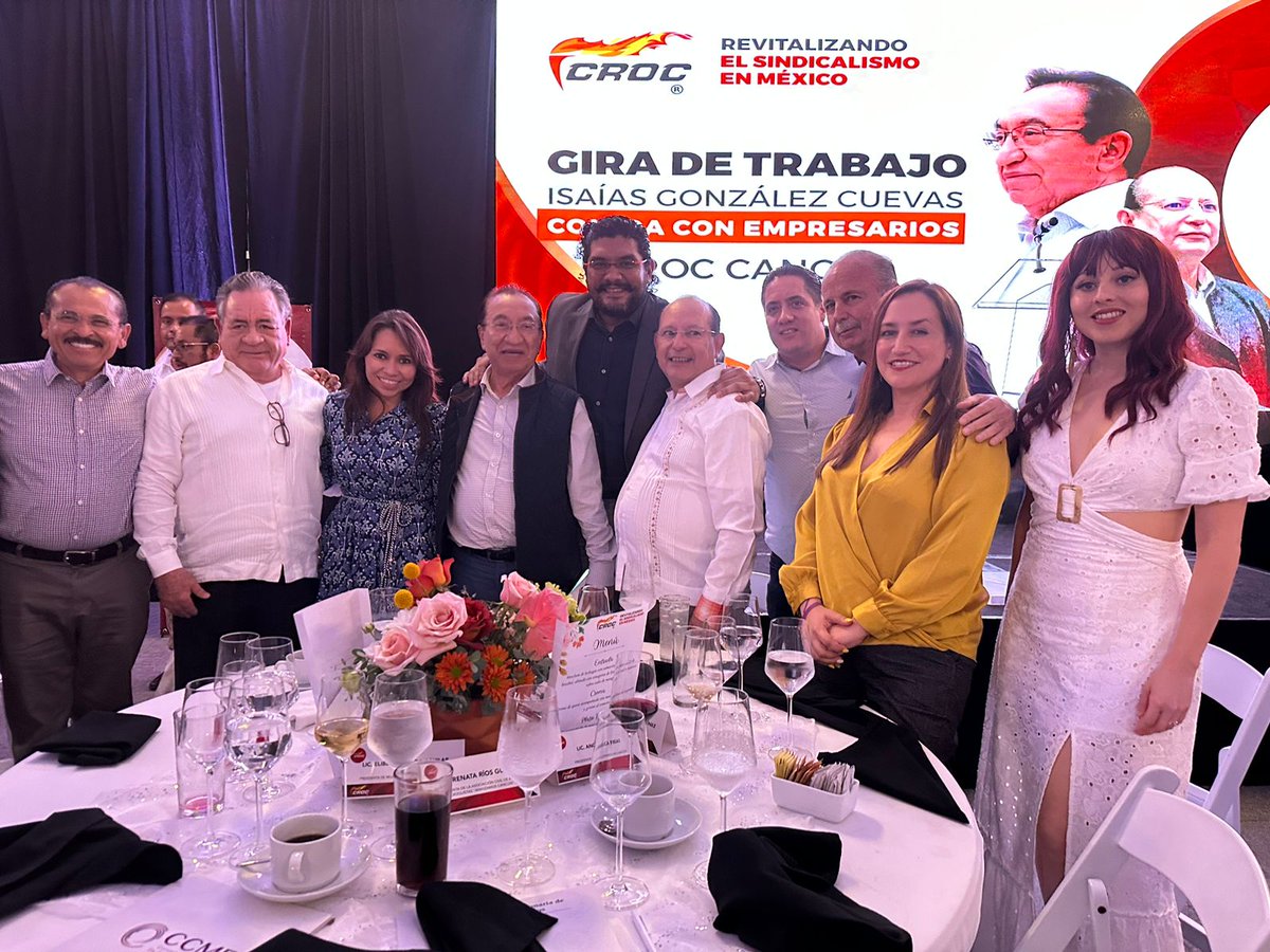 CCMEQROO1's tweet photo. El 27 de enero, la Presidenta del @CCMEQROO1 Lic. Elibenia Pineda, la Presidenta de Vinculación Institucional del CCME Quintana Roo Lic. Julieta Vargas, Presidenta de #CONCAAM Quintana Roo y la consejera Mtra. Angélica Frías, Presidenta de @CoparmexQRoo asistieron a la https://t.co/8WrAMQ21cA