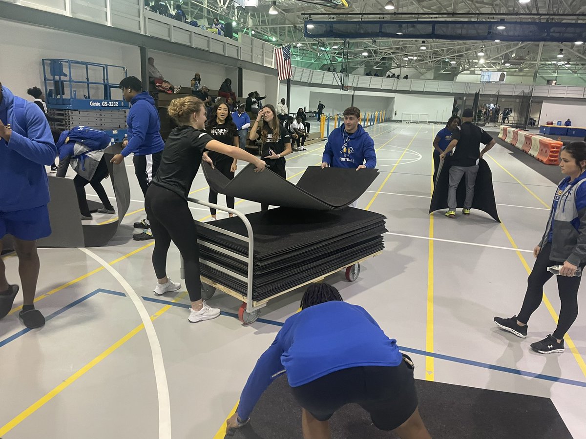 McNeeseSAS's tweet photo. Taking a minute to send a big Thank You to @McNeeseFootball @McNeeseSoccer @McNeeseSoftball and @McNeeseVball for volunteering for this past weekends Indoor @McNeeseTF_XC meet!!! Y’all did a great job with everything and supporting your fellow Student-athletes! 🤠 #GeauxPokes https://t.co/zxRlEb9kLn