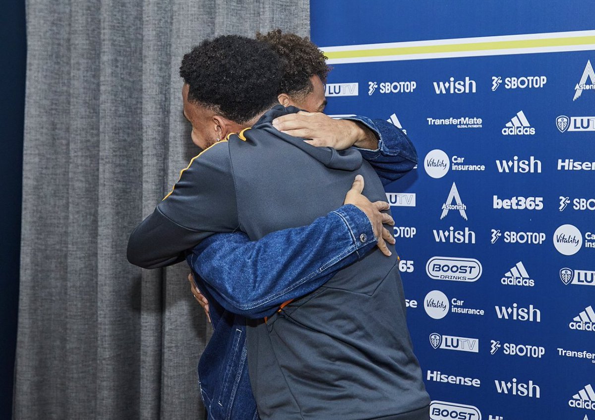 LUFCDATA's tweet photo. 🇺🇸 🤝 ⚪🔵 https://t.co/lP2NdeHzkC