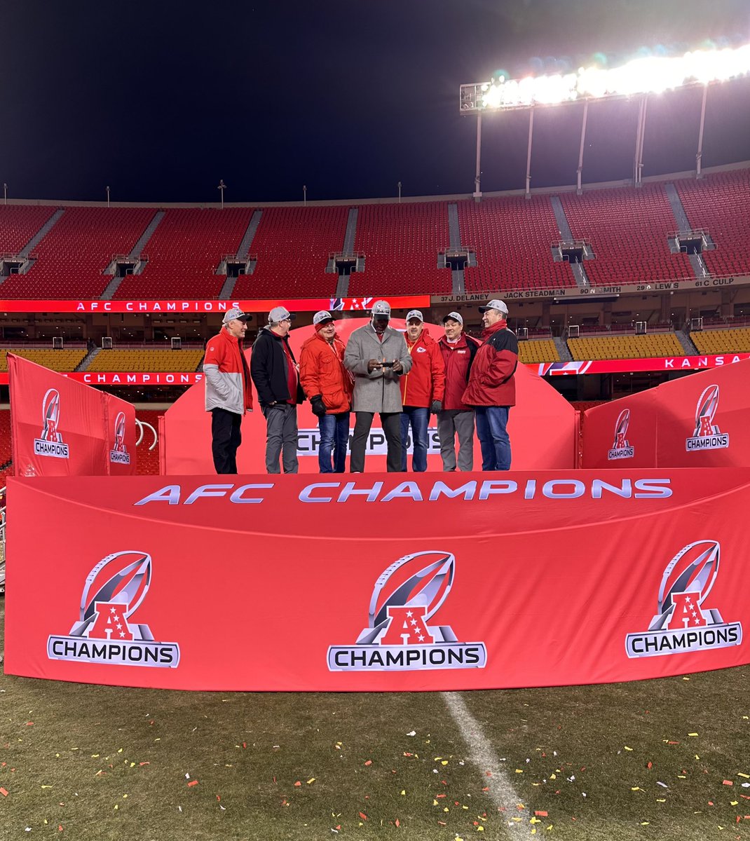 What a day!  Love this crew!  3 Super Bowls in the last 4 years!  Unreal!
<a href="/Chiefs/">Kansas City Chiefs</a> #ChiefsKingdom #chiefsradionetwork