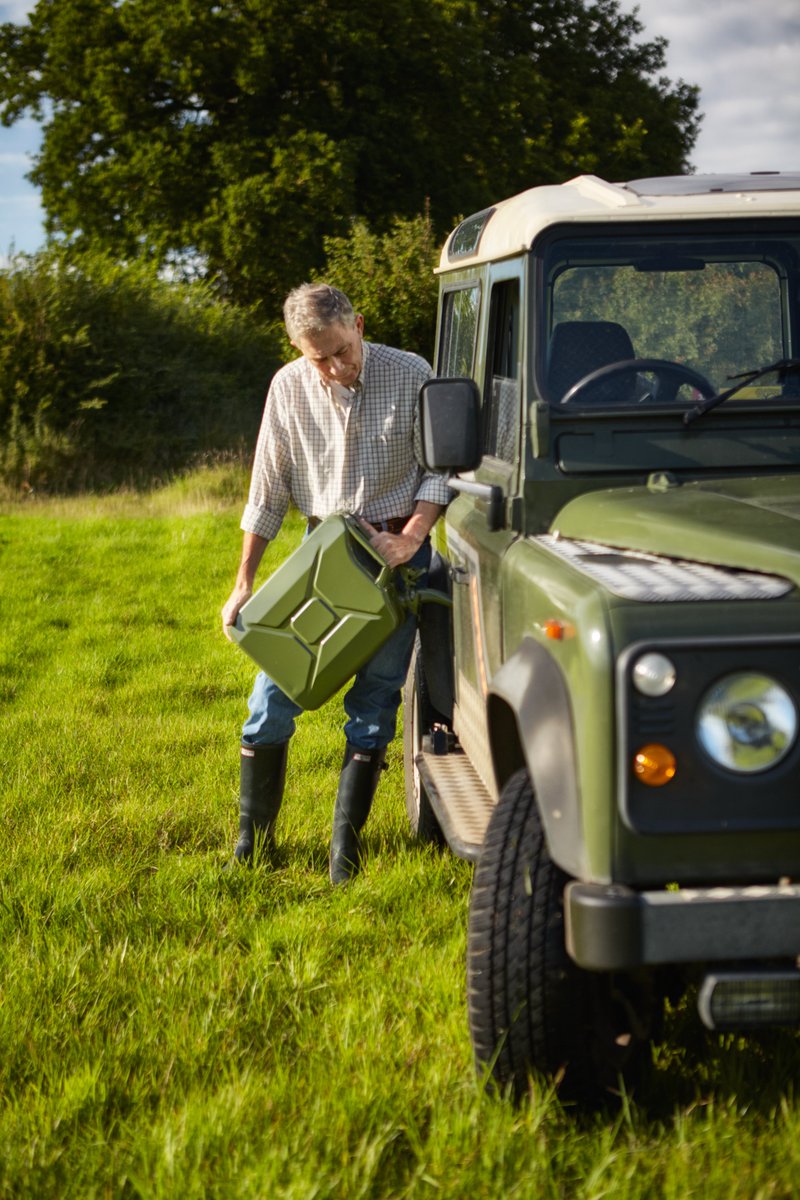 JerryCansUK's tweet photo. Get ready for any adventure! Our high-quality steel fuel cans are perfect for all your fueling needs. Buy now and hit the road! #FuelCans #HighQuality #Durable #Wavian https://t.co/qgQpnWX9UF https://t.co/KNkeWPZ7xB
