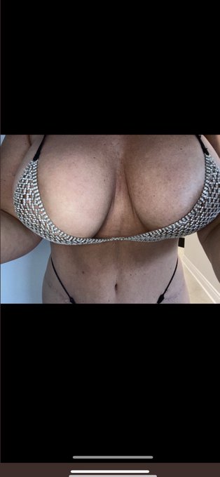 ❤️RETWEET please if you like! Come see me 800 pictures and sextape . Promo subscribe 29,99 for 3 months<a href="/tag/girl"class="tags"><span>#girl</span></a><a href="/tag/sexy"class="tags"><span>#sexy</span></a><a href="/tag/women"class="tags"><span>#women</span></a><a href="/tag/cougar"class="tags"><span>#cougar</span></a><a href="/tag/milf"class="tags"><span>#milf</span></a><a href="/tag/onlyfans"class="tags"><span>#onlyfans</span></a><a href="/tag/o"class="tags"><span>#o</span></a>