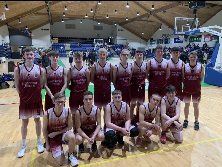 hsclonmelcbs's tweet photo. Huge congratulations to our U19 basketball team who won their quarter final 47-45 against St. Finians of Mullingar in the All-Ireland Series. They now progress to the semi final which will also be played this evening. The very best of luck lads!!! 🔴⚫️🔴⚫️ https://t.co/lsvvn1gGEX