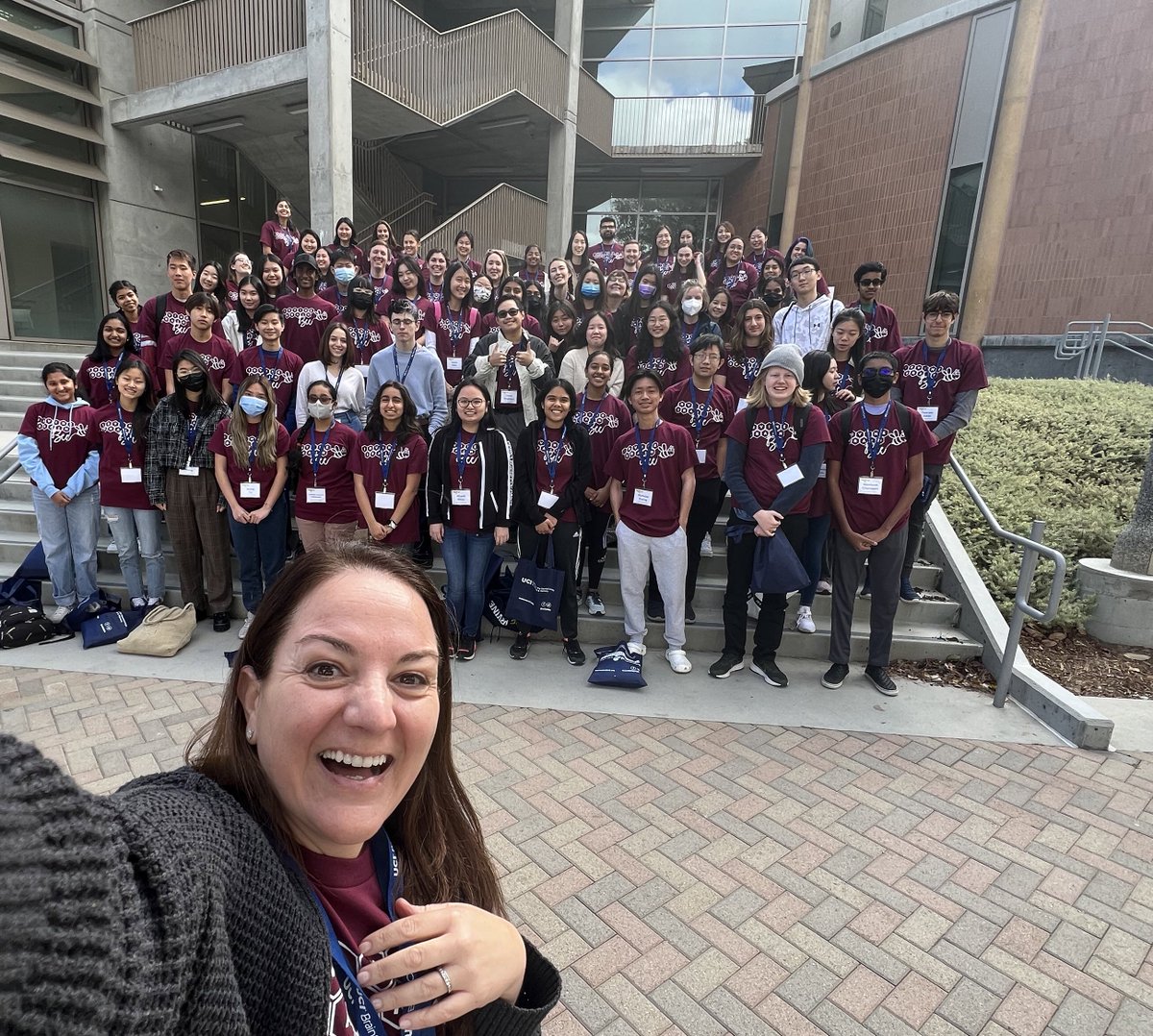 The 5th annual <a href="/ucicnlm/">UCI CNLM</a> Irvine Brain Bee was a success! A 🧵for those who missed all the Instagram story photos. 🧠🐝
