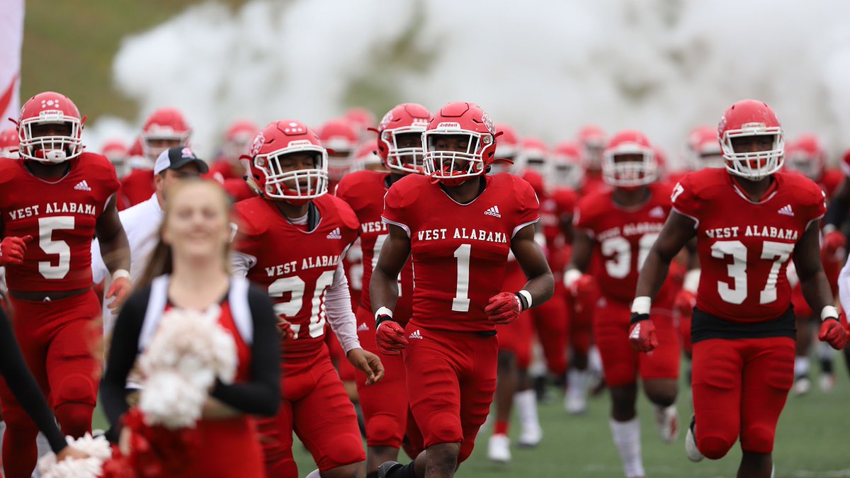 Blessed to receive an offer from <a href="/uwa_football/">West Alabama FB</a> <a href="/Coach_Plair/">Scott Plair</a> 🙏🏽