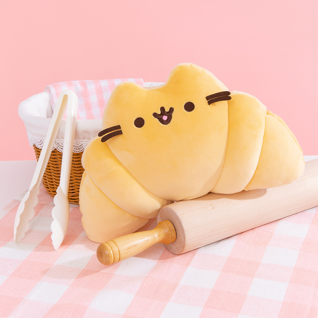 ThePusheenShop's tweet image. Happy #NationalCroissantDay! 🥐 Celebrate with the Croissant Squisheen! ✨ bit.ly/3CY9ncL