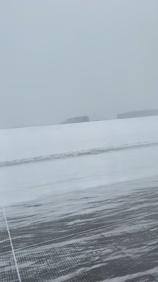 Just landed in snow Montreal.  Looking forward to catching up with founders, investors and the general ecosystem.  

Join me Tuesday night at techtogether Montreal to hear from some great founders. More info here : techto.org/events/techto-…