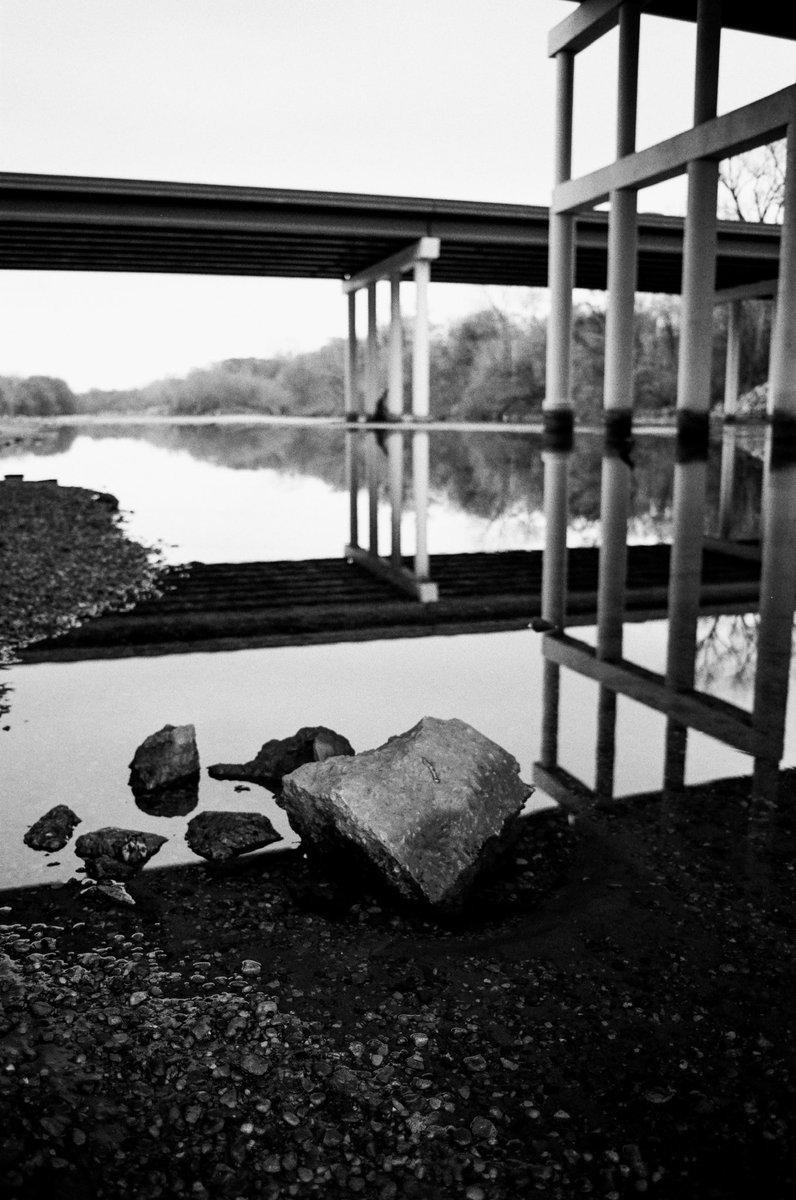 Dotsanity's tweet photo. @moment @braehunz Shot on Tmax400. #MomentMonday https://t.co/qKI2przrrc