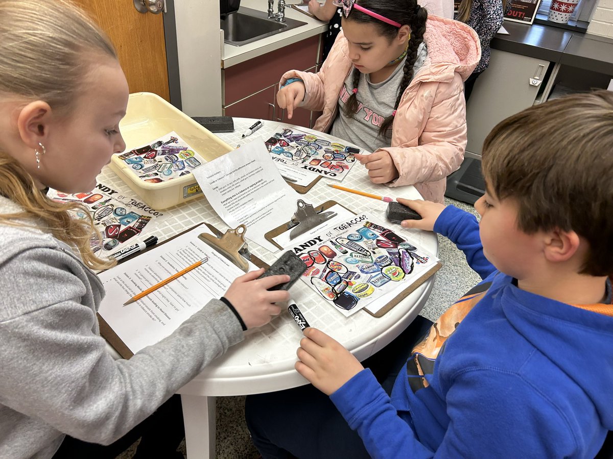 cthorius25's tweet photo. 4th graders doing great with stations on dangers of smoking and vaping 👍🏻 https://t.co/3HybWnnjZt