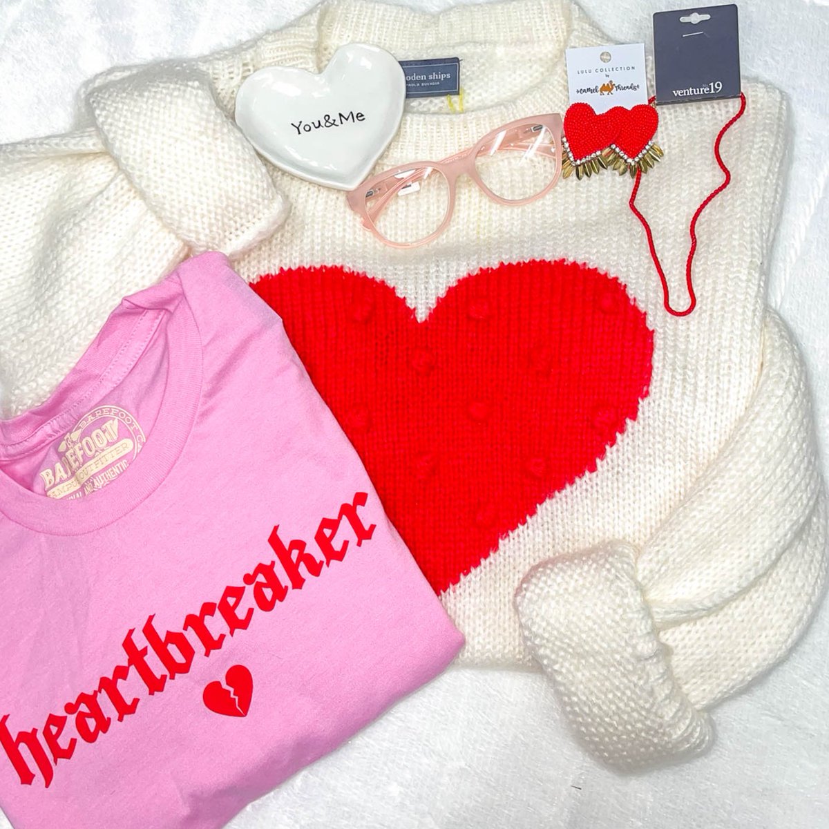 It's time for another #venture19SixPackGiveaways! 🍾
Follow the rules below to be entered...
❤️FOLLOW us
❤️SHARE this post
❤️TAG your friends in separate comments (each tag is an entry!)
Check Instagram &amp; Facebook for more chances to win! *winner announced Friday*