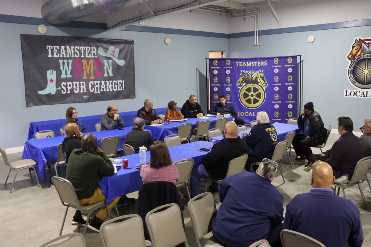teamster988's tweet photo. Local 988 is pleased to welcome Joint Council 58 to the Hall today for their meeting!
#988Strong #TeamsterStrong https://t.co/PyYC2fuXam